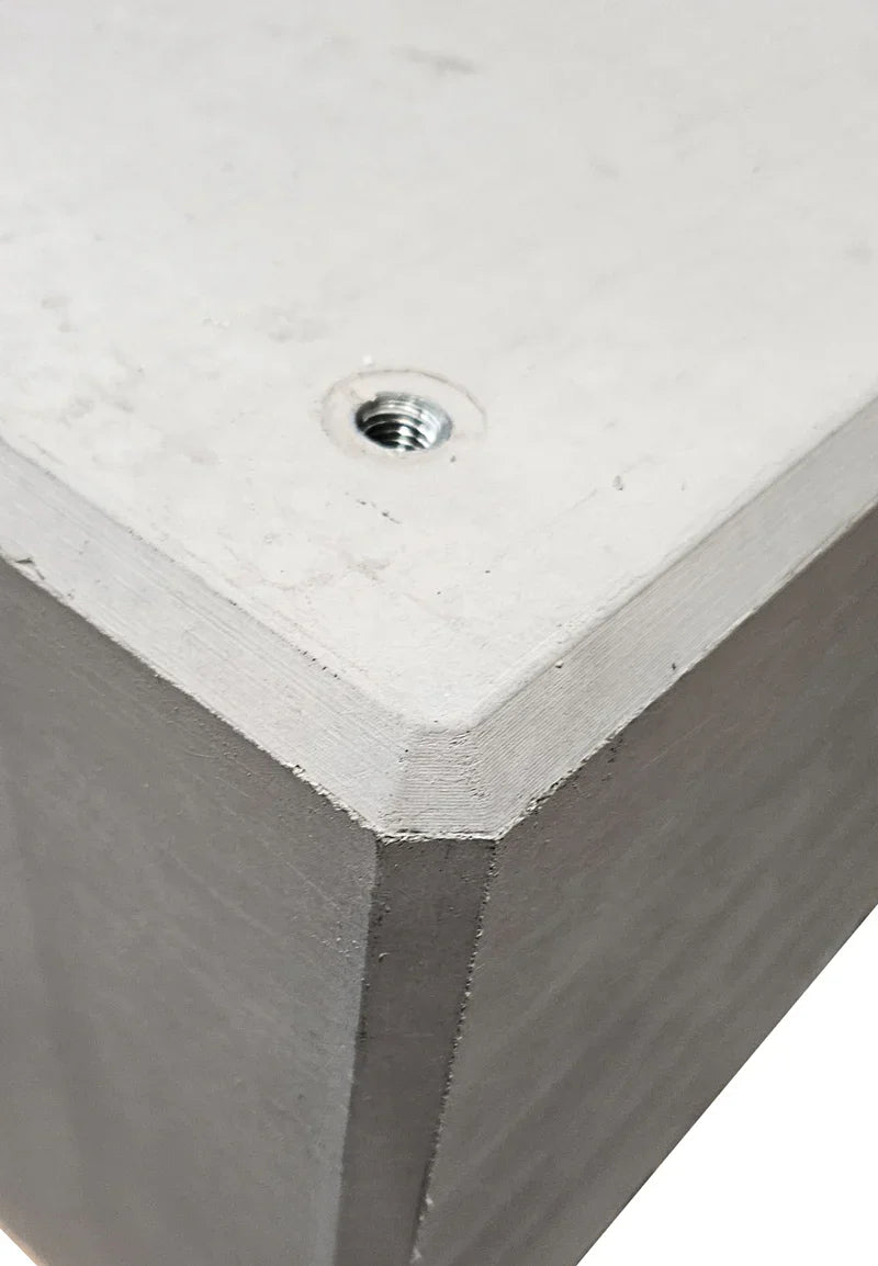 Betonnen Kubuspoer 29x29x30 cm met ingestorte M12 inserts - Betonfabriek.nl