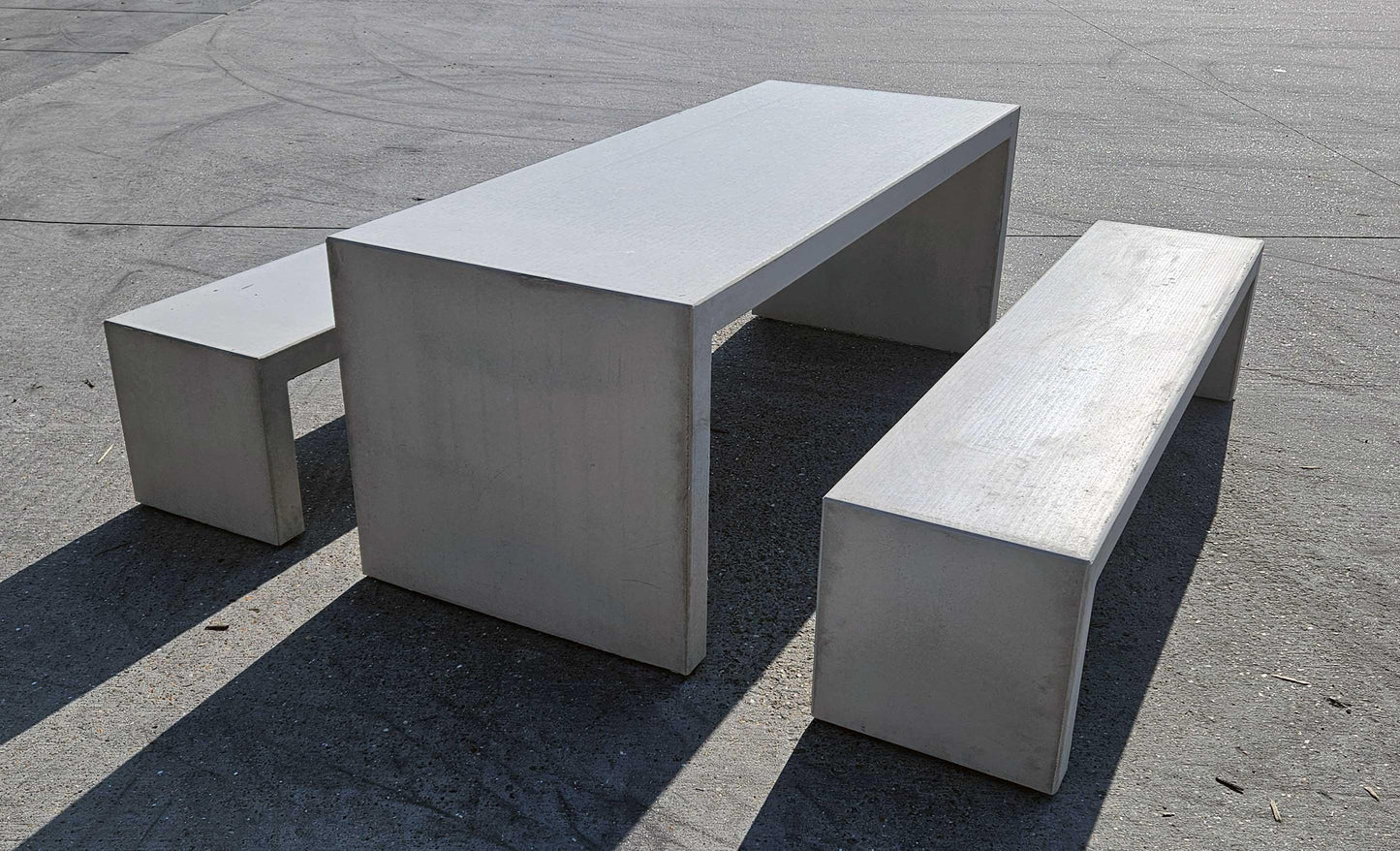 Betonnen Tuinset van 200 cm | Tafel met Bijpassende Bankjes voor Buiten - Betonfabriek.nl
