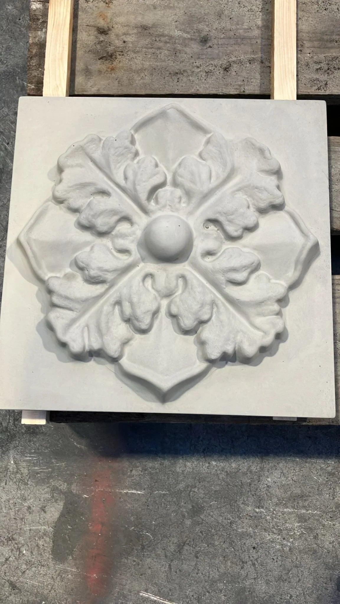Maatwerk Thoolse Roos - Betonfabriek.nl