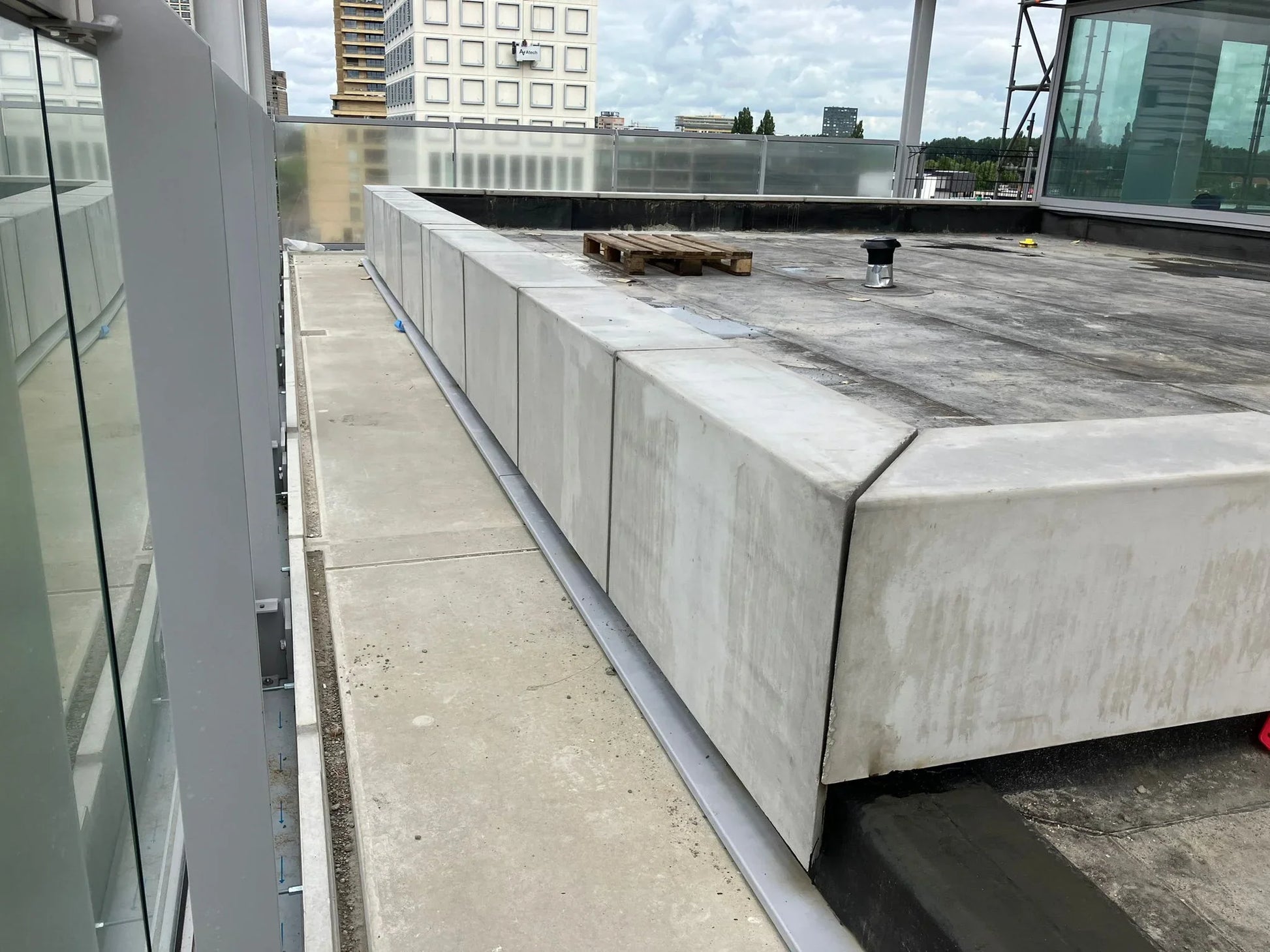 Maatwerk Daktuin Bajeskwartier Amsterdam - Betonfabriek.nl
