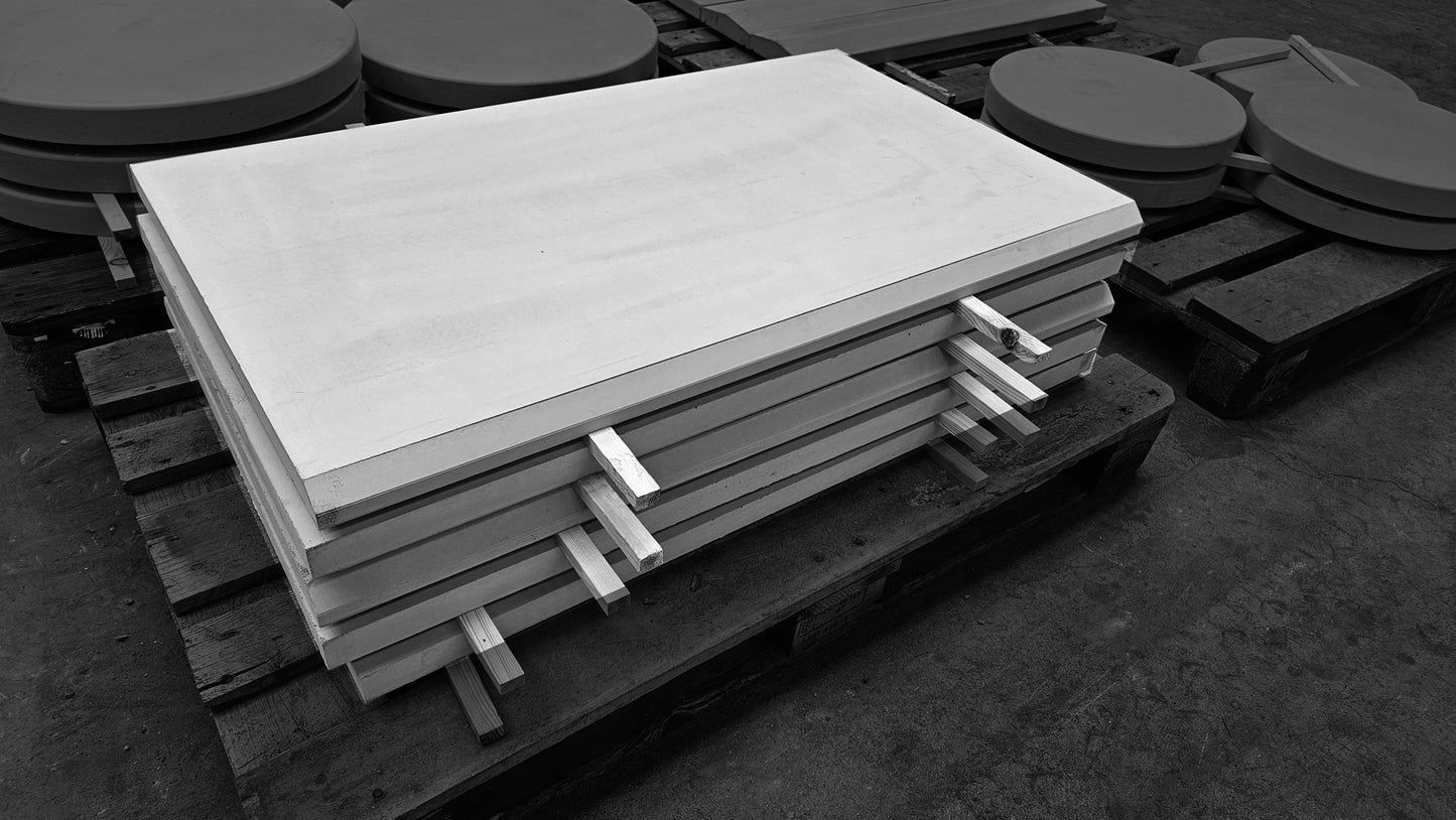 Gevelplint 100 x 60 x 3,5 / 2 cm met sierrand -