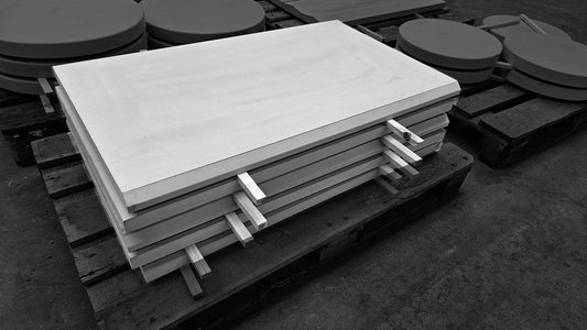 Gevelplint 100 x 60 x 3,5 / 2 cm met sierrand -