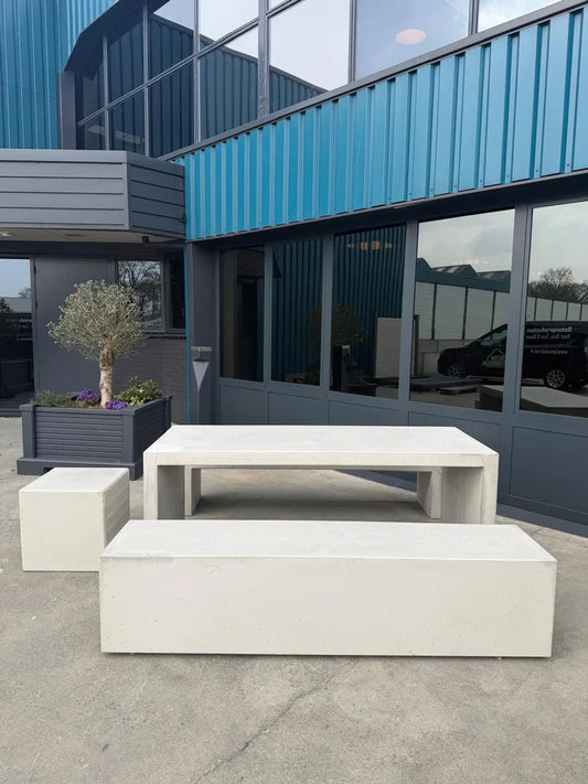Massieve Betonnen Tuinbank 200 cm - Betonfabriek.nl